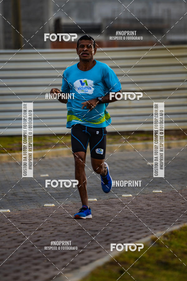 Achetez vos photos de l'vnementAURORA RUNNING sur Fotop