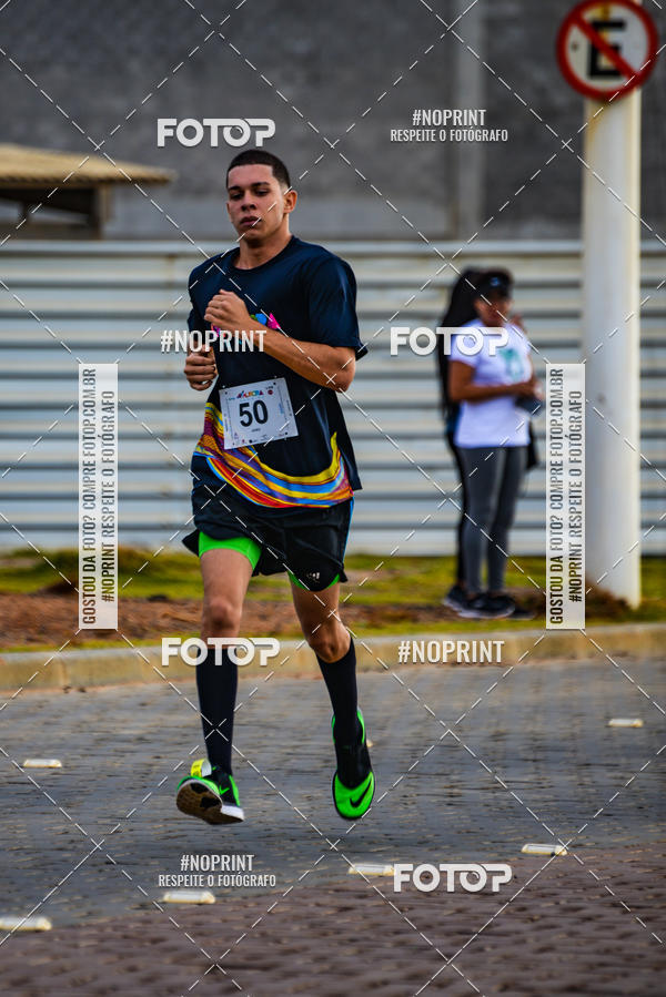 Achetez vos photos de l'vnementAURORA RUNNING sur Fotop