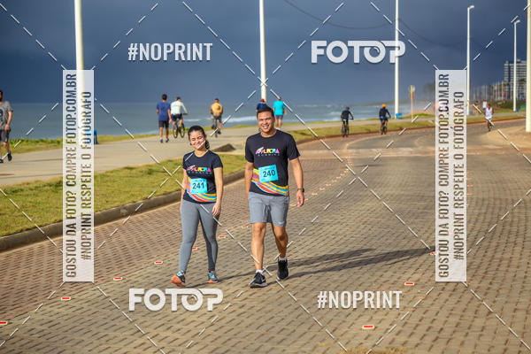 Achetez vos photos de l'vnementAURORA RUNNING sur Fotop