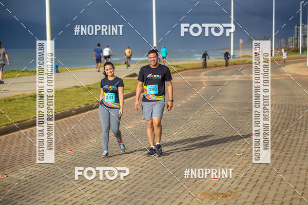 Achetez vos photos de l'vnementAURORA RUNNING sur Fotop