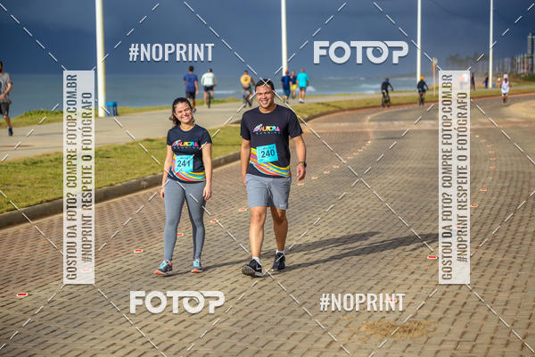 Achetez vos photos de l'vnementAURORA RUNNING sur Fotop