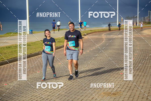Achetez vos photos de l'vnementAURORA RUNNING sur Fotop