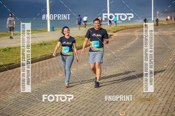 Achetez vos photos de l'vnementAURORA RUNNING sur Fotop