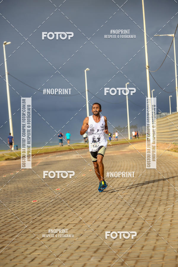 Achetez vos photos de l'vnementAURORA RUNNING sur Fotop
