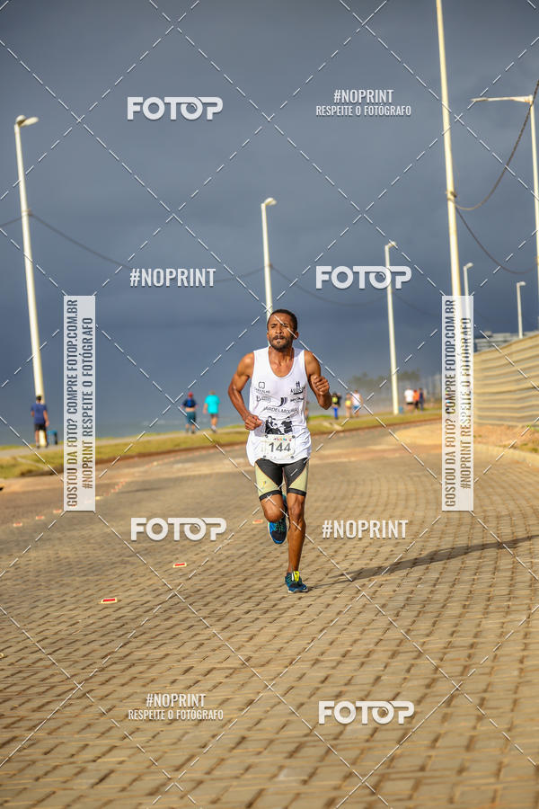 Buy your photos of the eventAURORA RUNNING on Fotop