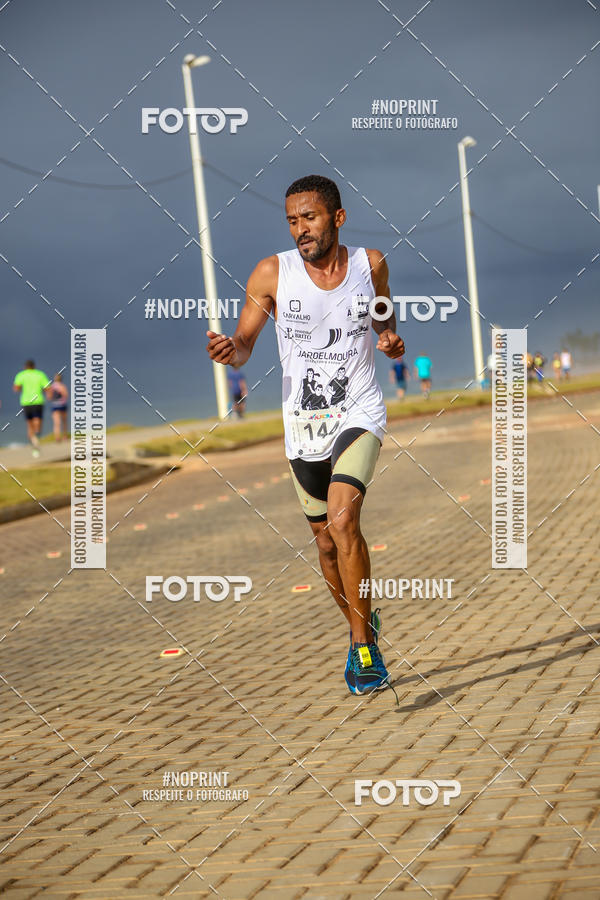 Buy your photos of the eventAURORA RUNNING on Fotop