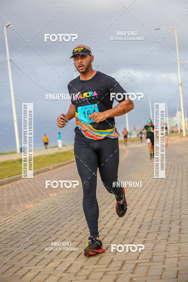 Achetez vos photos de l'vnementAURORA RUNNING sur Fotop