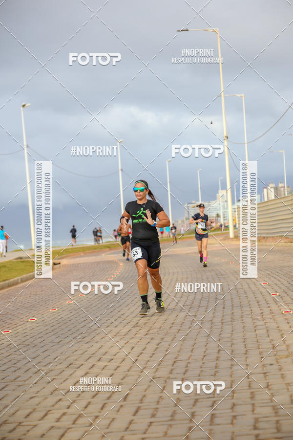 Achetez vos photos de l'vnementAURORA RUNNING sur Fotop