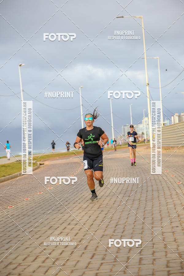 Achetez vos photos de l'vnementAURORA RUNNING sur Fotop