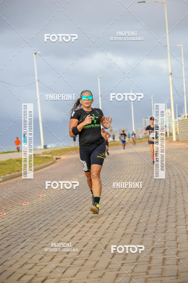 Achetez vos photos de l'vnementAURORA RUNNING sur Fotop
