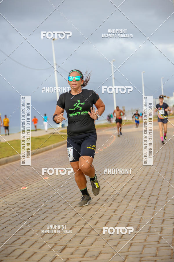 Achetez vos photos de l'vnementAURORA RUNNING sur Fotop