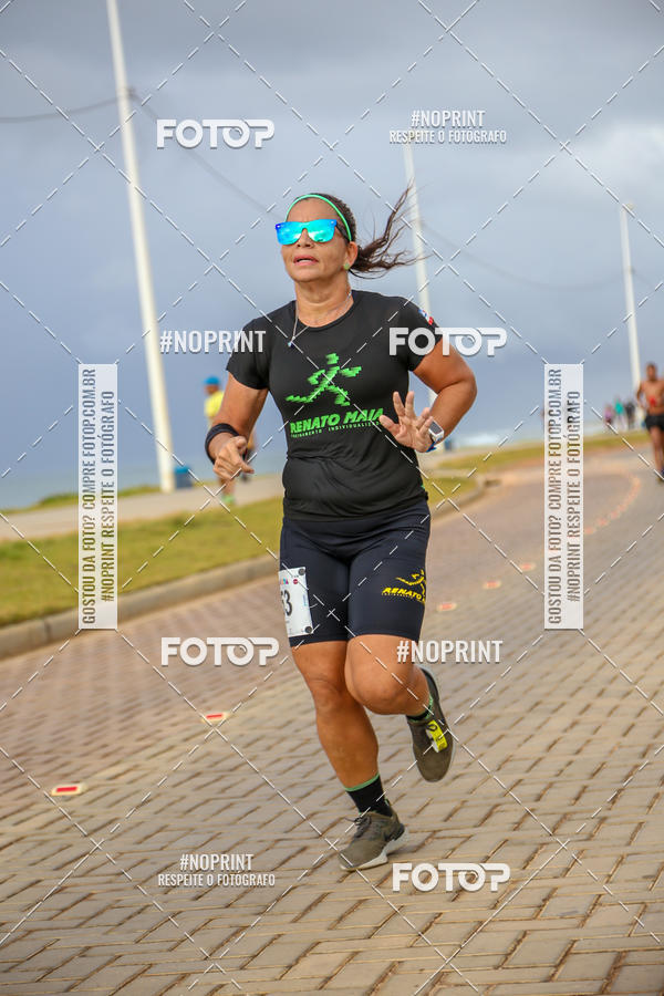 Achetez vos photos de l'vnementAURORA RUNNING sur Fotop