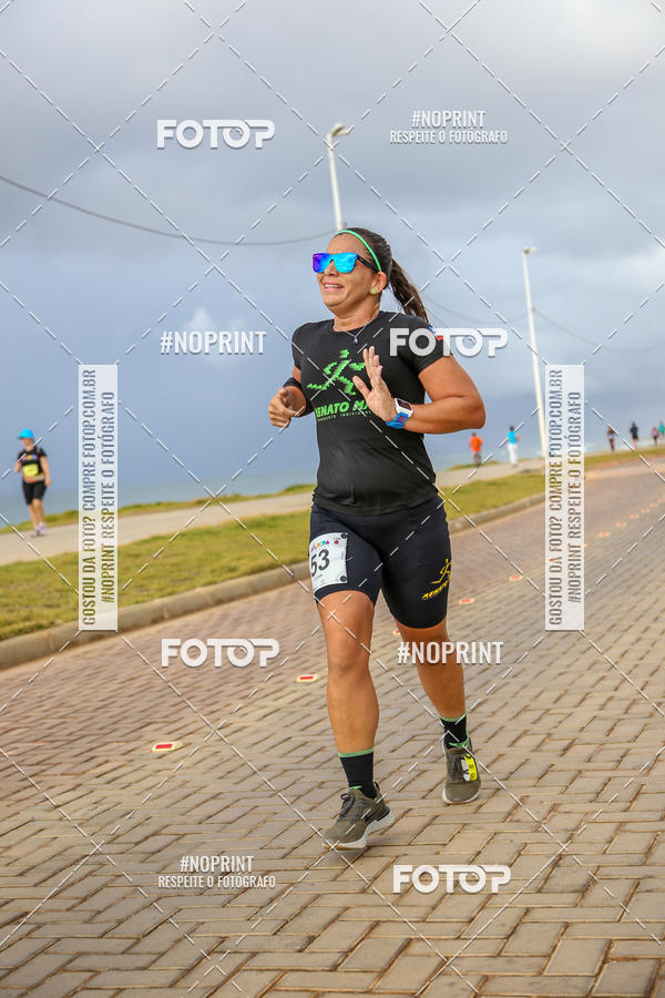 Achetez vos photos de l'vnementAURORA RUNNING sur Fotop