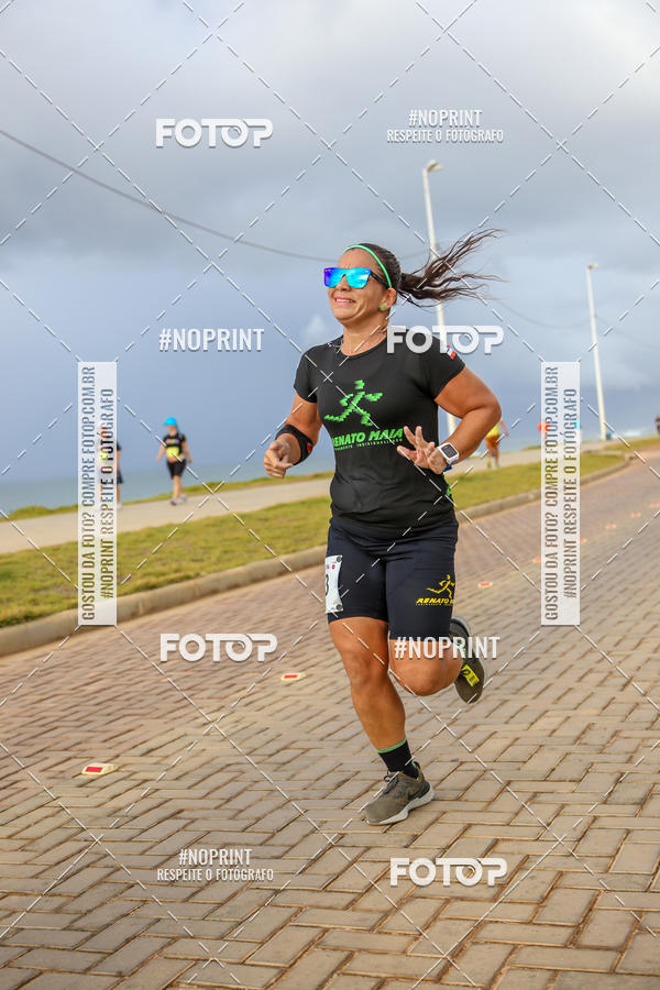 Achetez vos photos de l'vnementAURORA RUNNING sur Fotop
