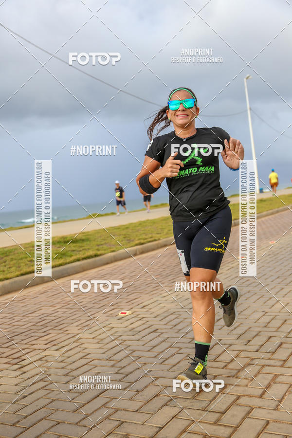 Achetez vos photos de l'vnementAURORA RUNNING sur Fotop