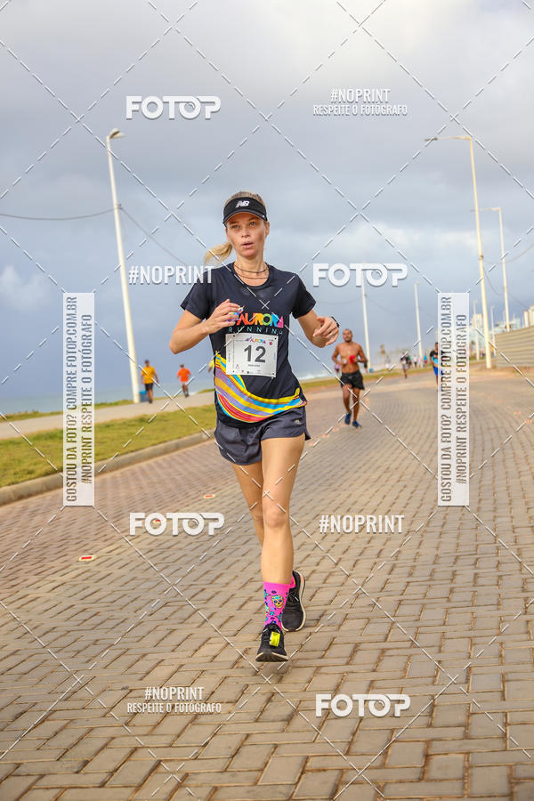 Achetez vos photos de l'vnementAURORA RUNNING sur Fotop