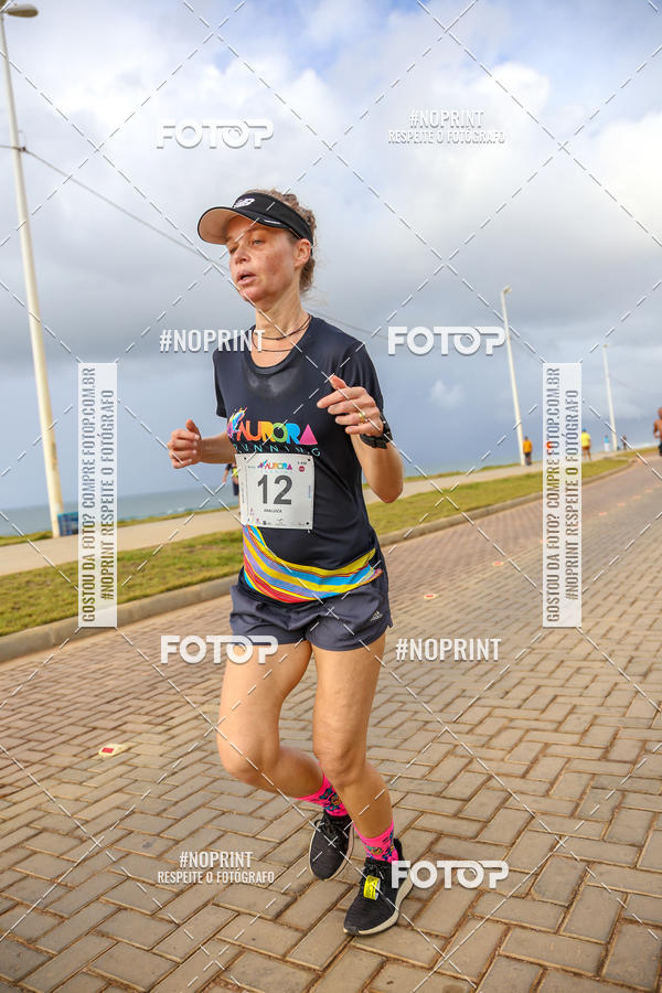 Achetez vos photos de l'vnementAURORA RUNNING sur Fotop