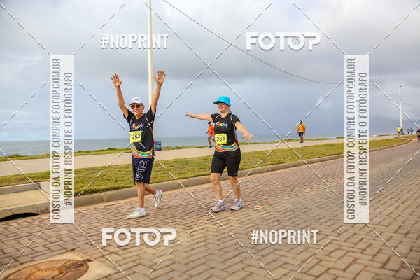 Achetez vos photos de l'vnementAURORA RUNNING sur Fotop