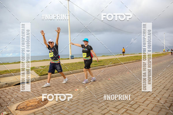 Achetez vos photos de l'vnementAURORA RUNNING sur Fotop