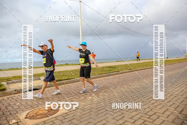 Achetez vos photos de l'vnementAURORA RUNNING sur Fotop
