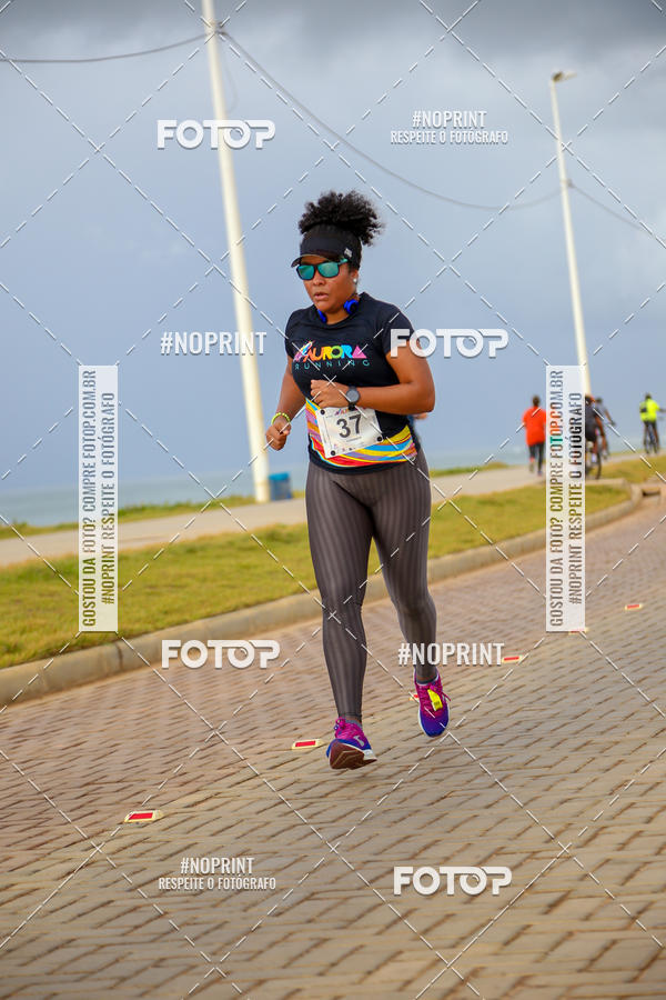 Achetez vos photos de l'vnementAURORA RUNNING sur Fotop