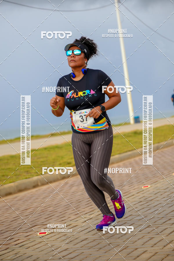 Achetez vos photos de l'vnementAURORA RUNNING sur Fotop