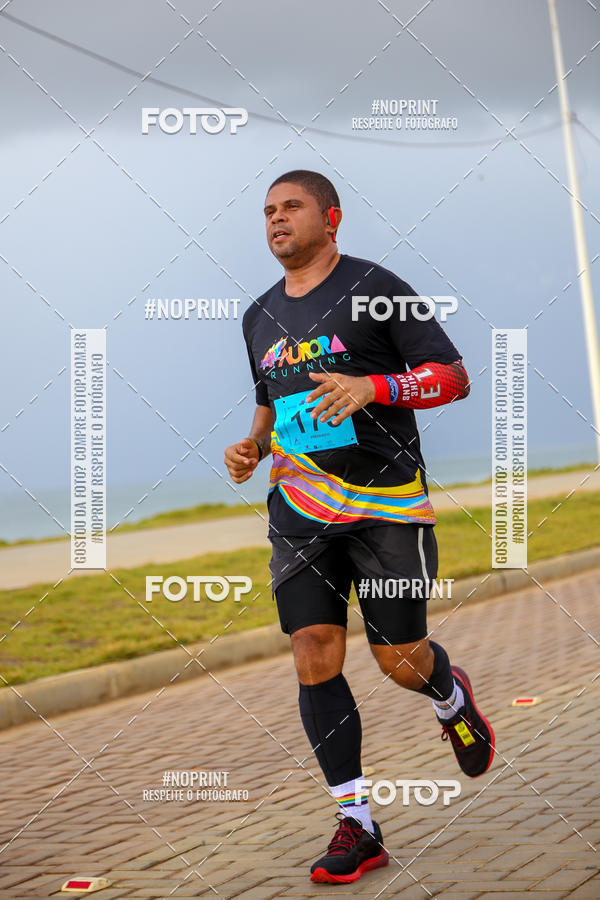 Achetez vos photos de l'vnementAURORA RUNNING sur Fotop