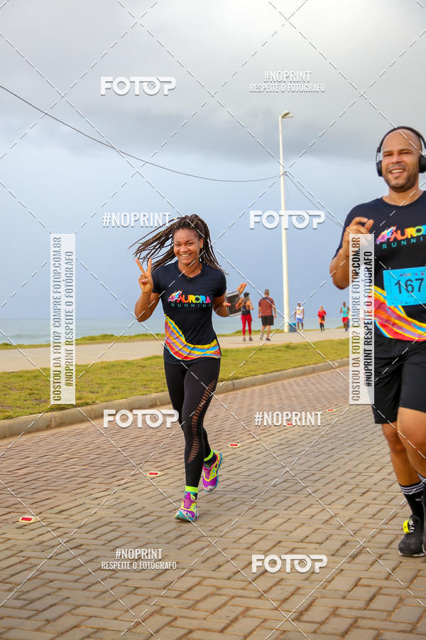 Achetez vos photos de l'vnementAURORA RUNNING sur Fotop