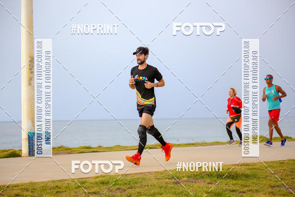 Achetez vos photos de l'vnementAURORA RUNNING sur Fotop