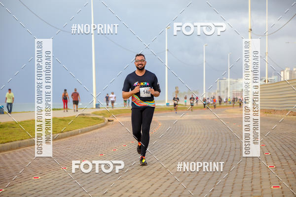 Achetez vos photos de l'vnementAURORA RUNNING sur Fotop