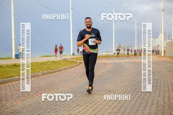 Achetez vos photos de l'vnementAURORA RUNNING sur Fotop