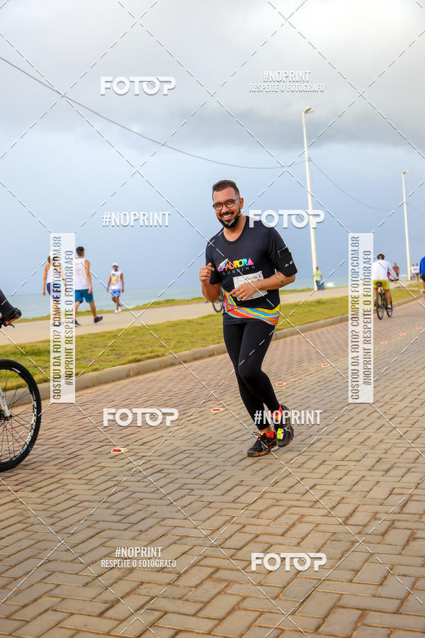 Achetez vos photos de l'vnementAURORA RUNNING sur Fotop