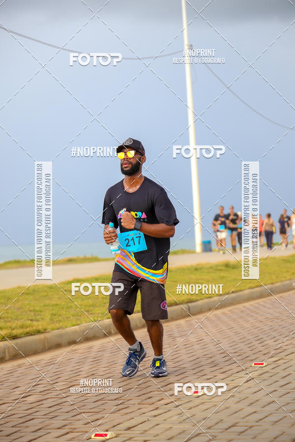 Achetez vos photos de l'vnementAURORA RUNNING sur Fotop