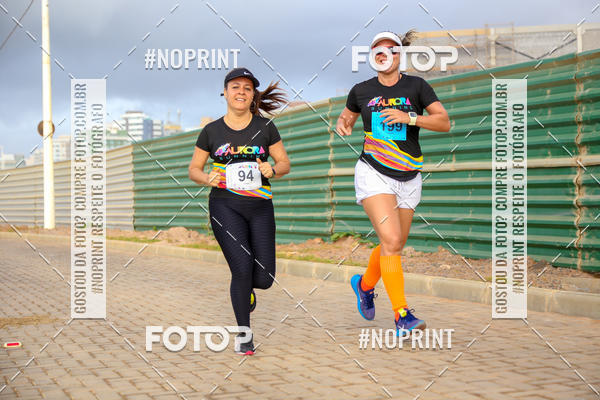 Achetez vos photos de l'vnementAURORA RUNNING sur Fotop