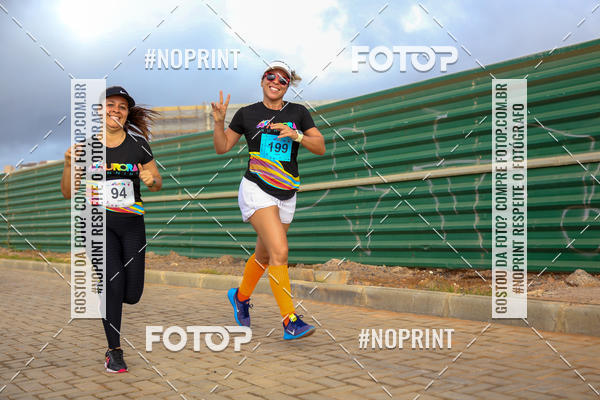 Achetez vos photos de l'vnementAURORA RUNNING sur Fotop