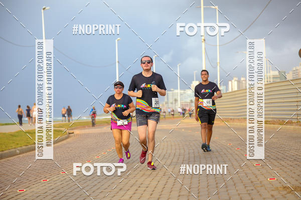 Achetez vos photos de l'vnementAURORA RUNNING sur Fotop