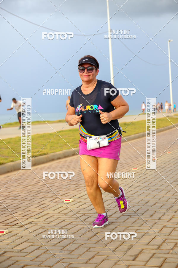Achetez vos photos de l'vnementAURORA RUNNING sur Fotop