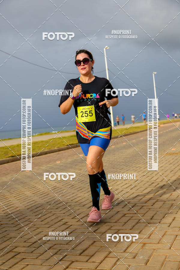Achetez vos photos de l'vnementAURORA RUNNING sur Fotop