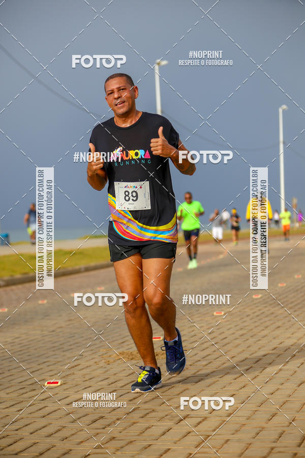 Achetez vos photos de l'vnementAURORA RUNNING sur Fotop