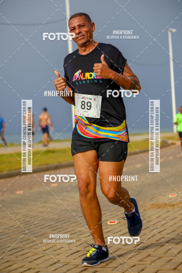 Achetez vos photos de l'vnementAURORA RUNNING sur Fotop