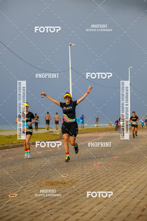 Achetez vos photos de l'vnementAURORA RUNNING sur Fotop
