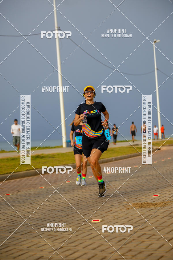 Achetez vos photos de l'vnementAURORA RUNNING sur Fotop