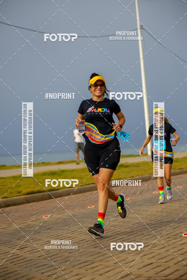 Achetez vos photos de l'vnementAURORA RUNNING sur Fotop