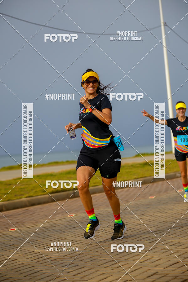 Achetez vos photos de l'vnementAURORA RUNNING sur Fotop