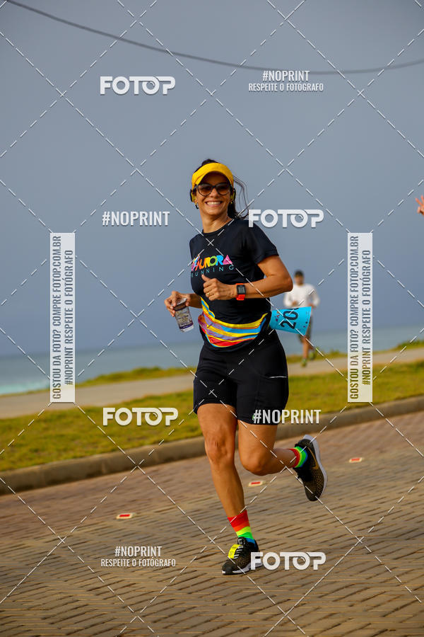 Achetez vos photos de l'vnementAURORA RUNNING sur Fotop