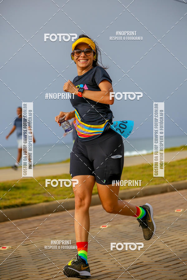 Achetez vos photos de l'vnementAURORA RUNNING sur Fotop