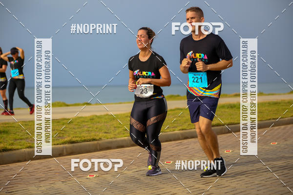 Achetez vos photos de l'vnementAURORA RUNNING sur Fotop