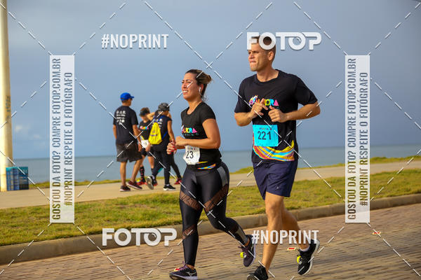 Achetez vos photos de l'vnementAURORA RUNNING sur Fotop
