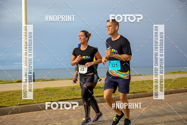 Achetez vos photos de l'vnementAURORA RUNNING sur Fotop