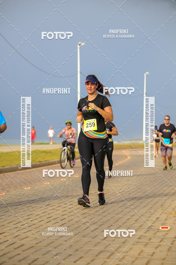 Achetez vos photos de l'vnementAURORA RUNNING sur Fotop